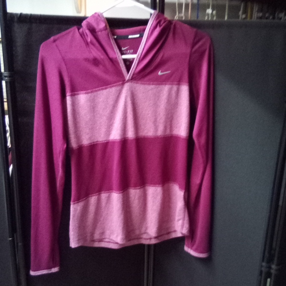 Nike long sleeve shirt